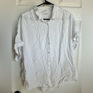 Time and Tru Women’s White Casual Button Down Short Sleeve Shirt